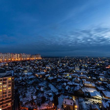 Luxury Apartment, Dniprovska Embankment26, Sokorki Kiev Ngoại thất bức ảnh